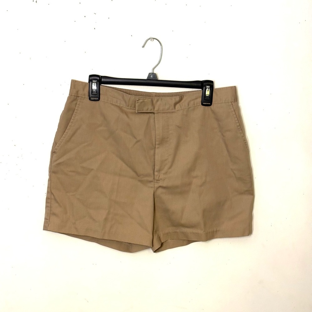 Mervyn’s Men’s Collection Classic Tan Shorts. Size 38. EUC.